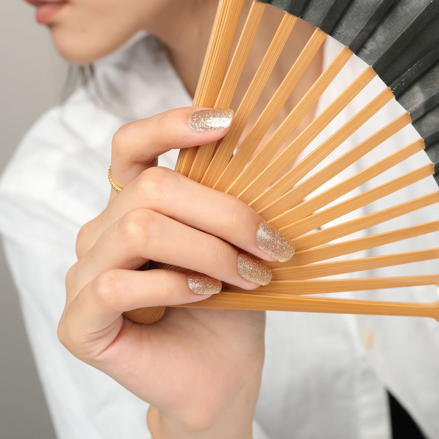 Gold Glitter Gel Nail Sticker Kit – DIY Semicured Nails